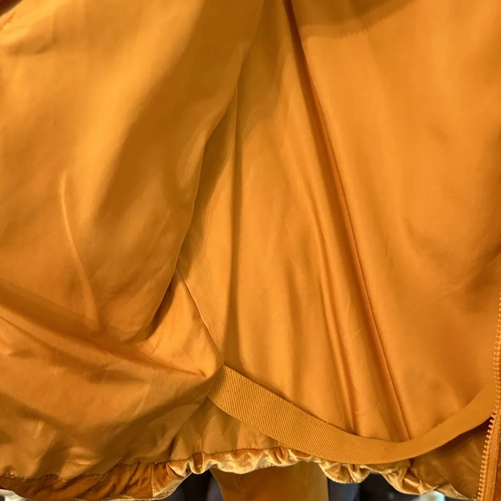 Fabletics gold velvet puffer coat - Picture 8 of 8